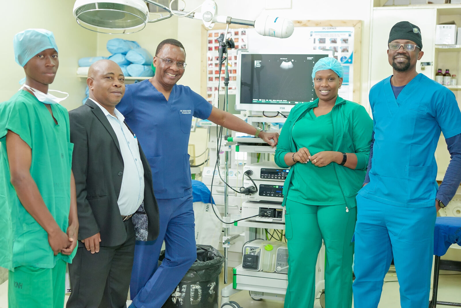 Healthcare providers during lung biopsy training